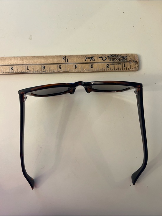 Quay Australia Tortoiseshell Oversized Cat-Eye Sunglasses with Dark Lenses main image 6